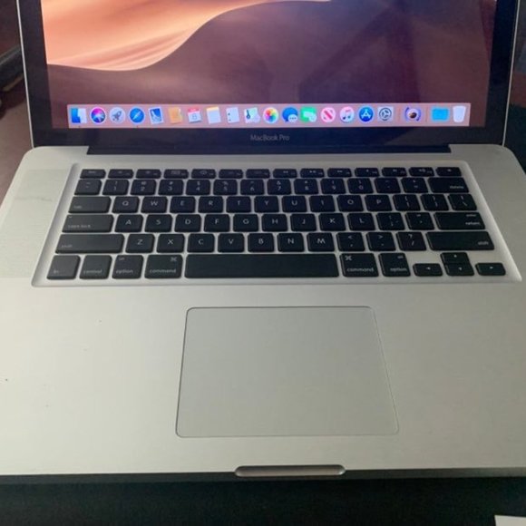 Apple MacBook PRO 2011 15" QUAD CORE I7 2.2Ghz 500gb SSD 8GB Mojave 10.14.6 - Picture 2 of 4